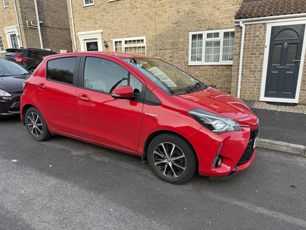 2018 Toyota Yaris 1.5 VVT-h Icon Tech 5dr Hybrid E-CVT Toyota Warranty Euro 6